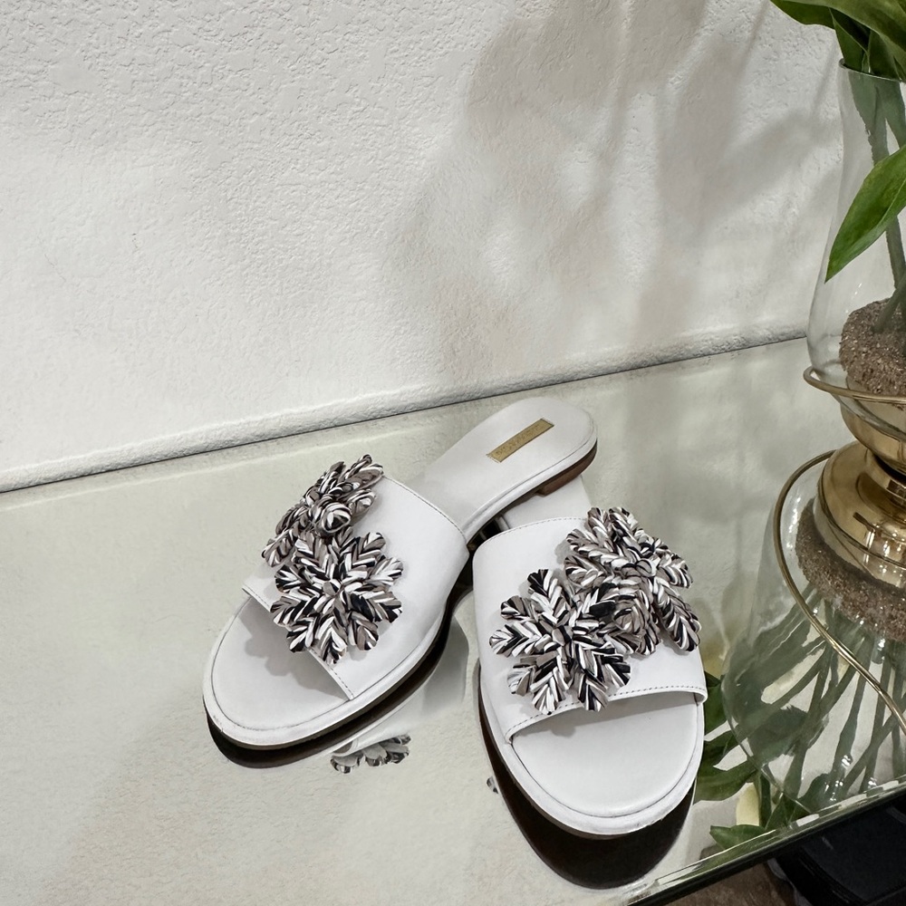 Louise et Cie White Floral Slide Sandals